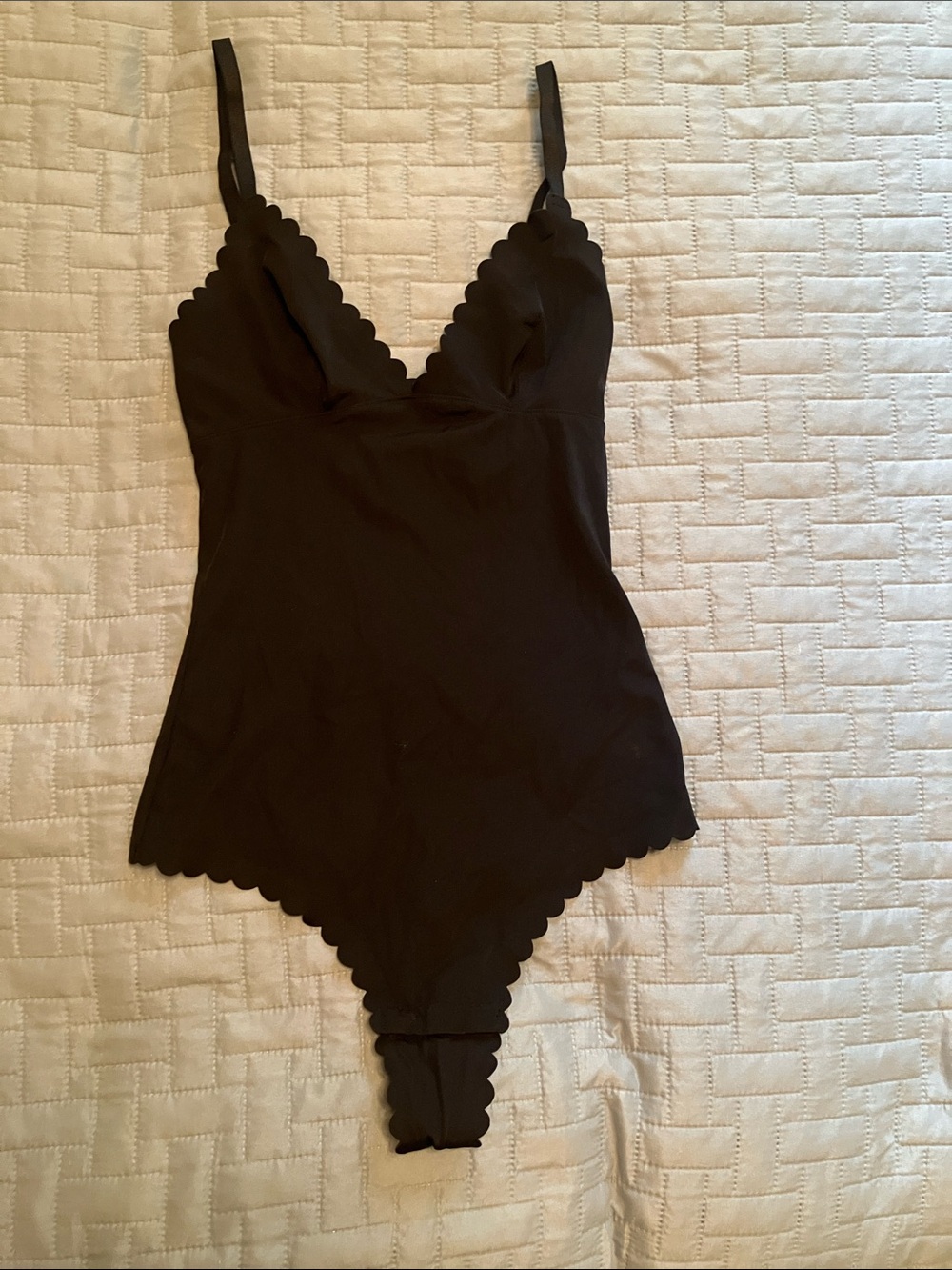 🌺 4 for $20.00 camisole bodysuit size small
